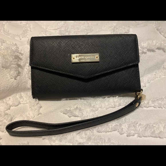 kate spade Handbags - Kate Spade Wristlet